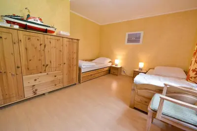 Ein Bett oder Betten in einem Zimmer der Unterkunft Zum Surgrund ZS08