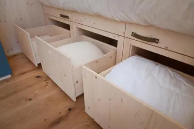 Ein Bett oder Betten in einem Zimmer der Unterkunft Sleep Space 3 - Green Tiny Spot Cuxhaven Altenbruch