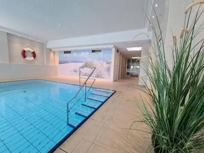 Der Swimmingpool an oder in der Nähe von Terrassenhaus, FeWo 76
