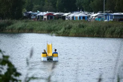 Blick auf einen Fluss in der Nähe des Ferienhauses