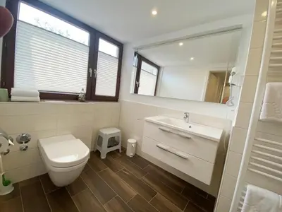 Ein Badezimmer in der Unterkunft Am Oland 11 Am Oland 11, vorne