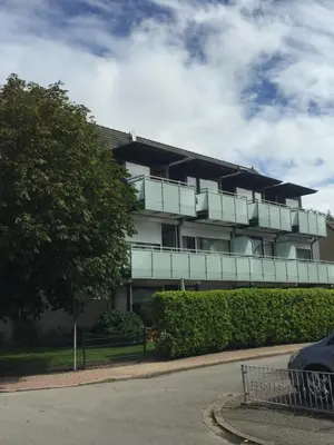 Das Gebäude in dem sich die Ferienwohnung befindet