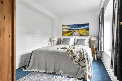 Ein Bett oder Betten in einem Zimmer der Unterkunft Ferienwohnung Hausboot an der Lagune Unterdeck Büsum