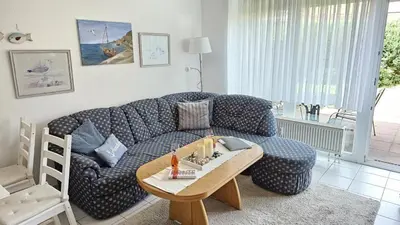 Ein Sitzbereich in der Unterkunft Nordheimstraße 150 Wohnung 3