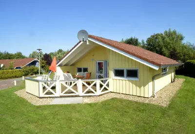 Das Gebäude in dem sich das Ferienhaus befindet