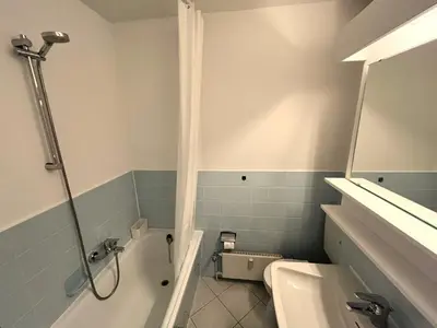 Ein Badezimmer in der Unterkunft Frische Brise FeWo 04 05