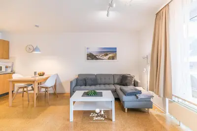 Ein Sitzbereich in der Unterkunft Haus Seemeile Whg 2 7
