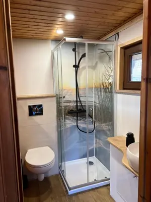 Ein Badezimmer in der Unterkunft Lüttje Koje