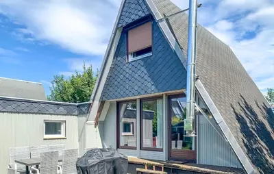 Das Gebäude in dem sich das Ferienhaus befindet