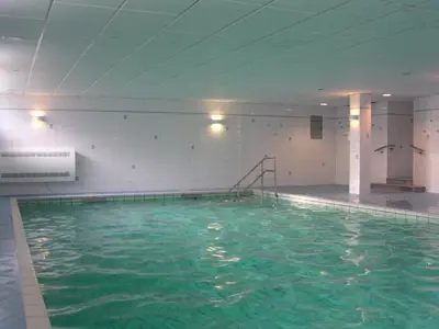 Der Swimmingpool an oder in der Nähe von Wellness-Ferienwohnung Meeresrauschen