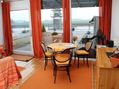 Ein Sitzbereich in der Unterkunft Atelier 2, Ostewerft Comfortable holiday residence