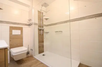 Ein Badezimmer in der Unterkunft Haus Nordseebrandung Wohnung B64