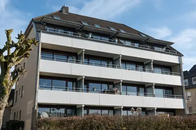 Das Gebäude in dem sich die Ferienwohnung befindet