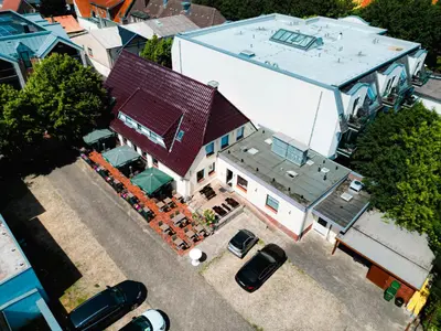 Das Gebäude in dem sich das Hotel befindet