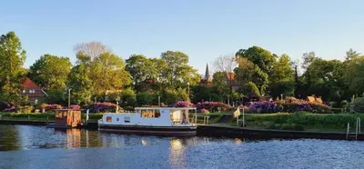 Blick auf einen Fluss in der Nähe des Ferienhauses