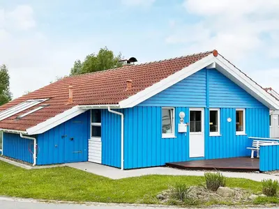 Das Gebäude in dem sich das Ferienhaus befindet