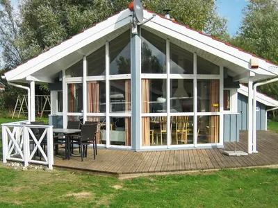 Ein Garten an der Unterkunft 6 person holiday home in Otterndorf