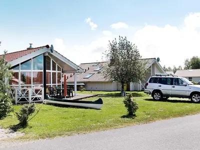 Ein Garten an der Unterkunft 6 person holiday home in Otterndorf