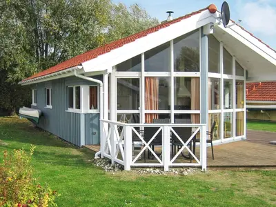 Das Gebäude in dem sich das Ferienhaus befindet