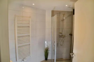 Ein Badezimmer in der Unterkunft Meeresleuchten Duhner Entrée - 8