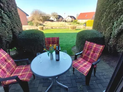 Ein Garten an der Unterkunft Sonnenstrahl Nr5