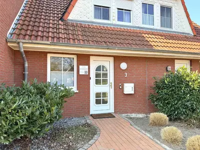 Das Gebäude in dem sich das Ferienhaus befindet