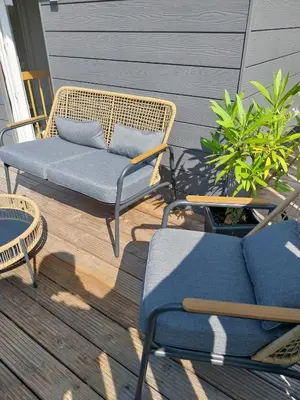 Ein Sitzbereich in der Unterkunft Ferienwohnung Schnelzer