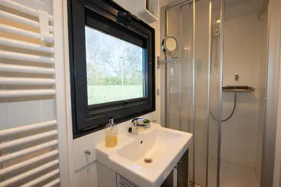 Ein Badezimmer in der Unterkunft Hausboot 