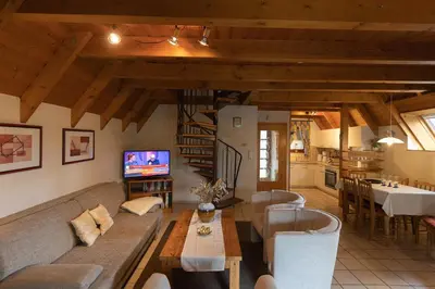 Ein Sitzbereich in der Unterkunft Ferienhaus Eversand 04