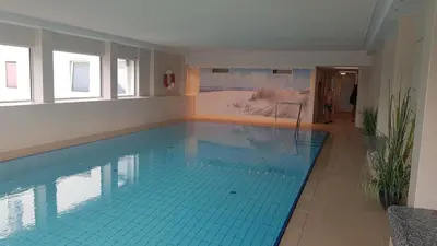 Der Swimmingpool an oder in der Nähe von Terrassenhaus Duhnen Whg 90 mit Seeblick, 150m zum Strand