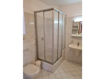 Ein Badezimmer in der Unterkunft Haus Nordseewind - Apartment 2