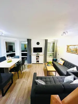 Ein Sitzbereich in der Unterkunft Lüttje Deichvilla Backbord