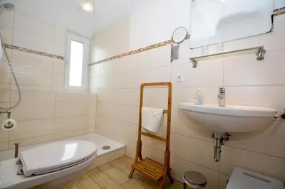 Ein Badezimmer in der Unterkunft Haus Köhler Wohnung 3