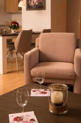 Ein Sitzbereich in der Unterkunft Ferienwohnung in Otterndorf