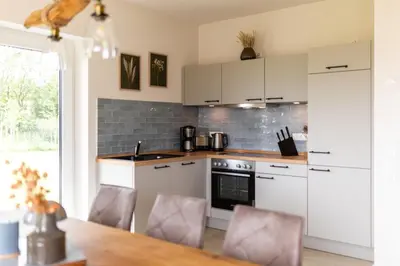 Küche/Küchenzeile in der Unterkunft Nordseehof Brömmer Wattenhus