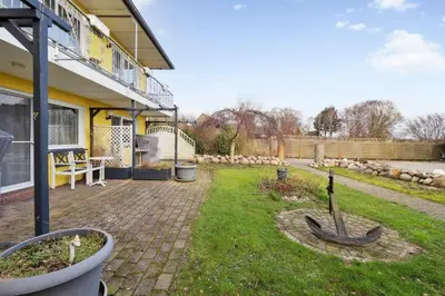 Ein Garten an der Unterkunft Fewo-Seetank