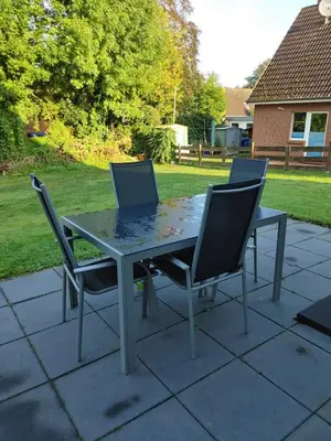Ein Garten an der Unterkunft Ankerplatz 1
