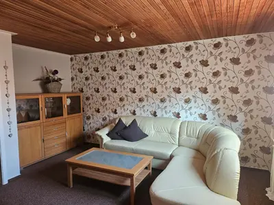 Ein Sitzbereich in der Unterkunft Ferienwohnung Alt Otterndorf