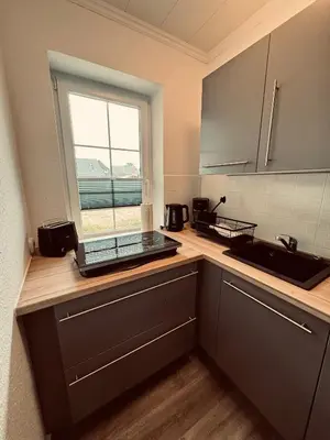Küche/Küchenzeile in der Unterkunft Apartment 3 - Haus Heinke am Deich