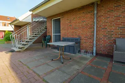 Ein Balkon oder eine Terrasse in der Unterkunft Gleich hinterm Deich 2