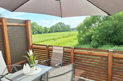 Ein Garten an der Unterkunft Ferienwohnung Fischers Fritze