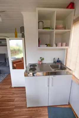 Küche/Küchenzeile in der Unterkunft Haus Kehrwieder Datscha Gartenhaus