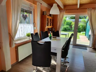 Grundriss der Unterkunft 6 Personen Ferienhaus Austernfischer mit zwei Toiletten in Otterndorf
