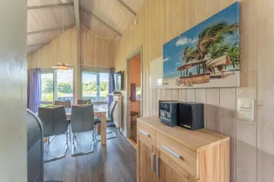 Küche/Küchenzeile in der Unterkunft 4 Personen Ferienhaus mit Kaminofen, Kanu und herrlichem Seeblick in Otterndorf