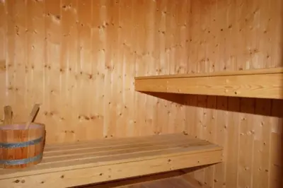 Grundriss der Unterkunft 6 Personen Ferienhaus mit privatem Bootsteg, dikekter Seelage, Kanu, Whirlpool, Sauna und Kaminofen in Otterndorf