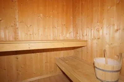 Grundriss der Unterkunft 4 Personen Ferienhaus mit privatem Bootsteg, direkte Seelage, Kanu, Sauna und Kaminofen in Otterndorf