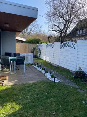 Ein Garten an der Unterkunft Ferienhaus Zur Waldfee