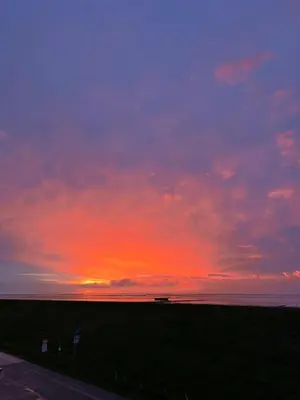 Blick auf den Sonnenuntergang/Sonnenaufgang von der Ferienwohnung aus oder aus der Nähe