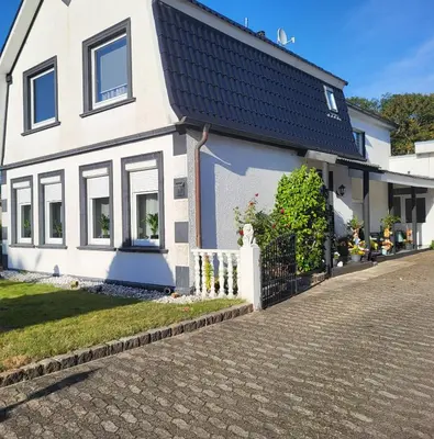 Das Gebäude in dem sich die Ferienwohnung befindet