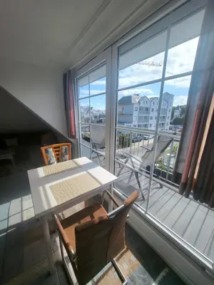 Ein Balkon oder eine Terrasse in der Unterkunft Komfortable Ferienwohnung in Duhnen Cuxhaven